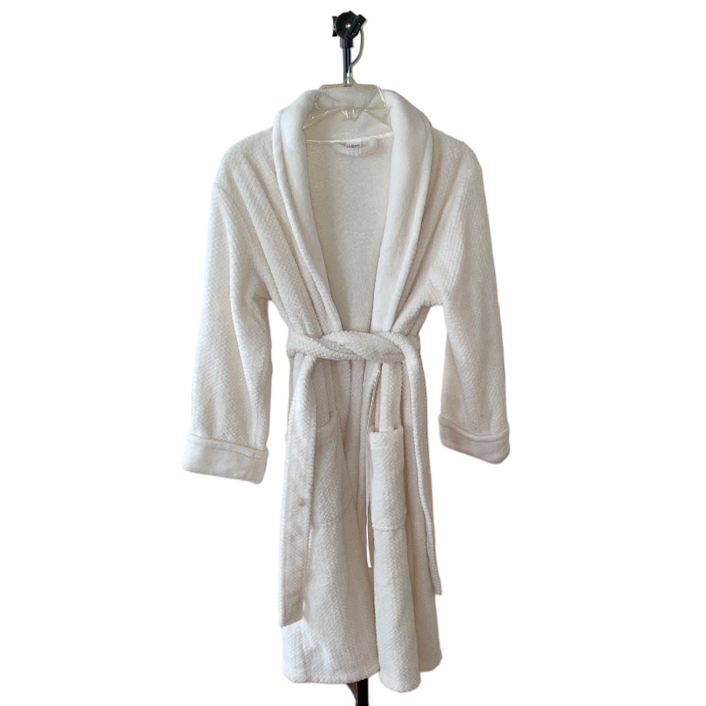 Ulta Beauty Off White Plush Robe